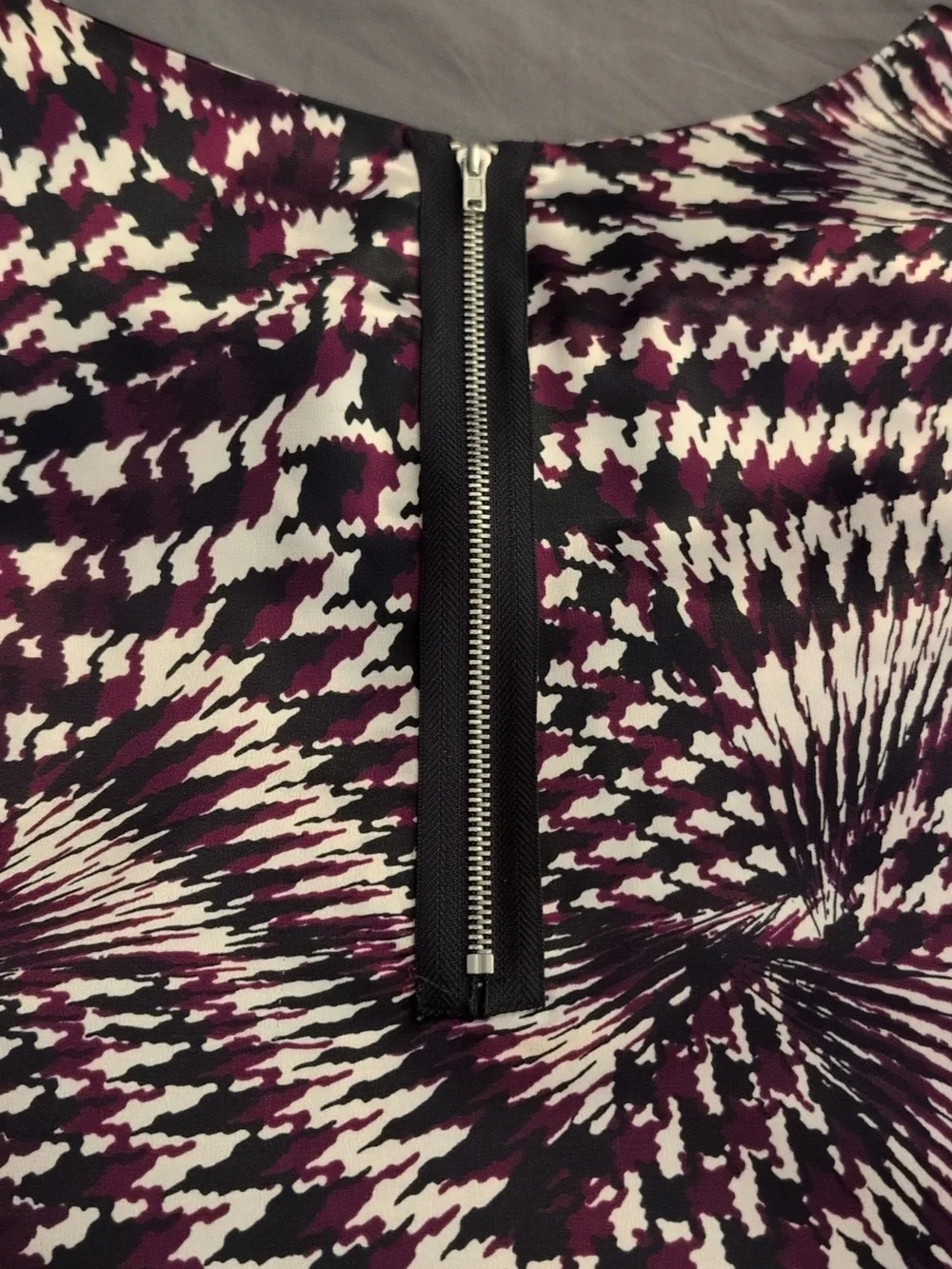 Apt. 9 Purple Patterned Cap Sleeve Dress Size Medium Q - Picture 9 of 9